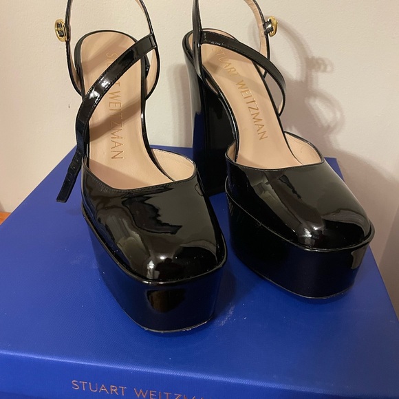 STUART WEITZMAN
Sky High 145 patent-leather platform pumps - Picture 2 of 8
